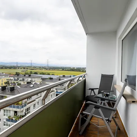 Serenity Mit Parkplatz, 10 Min Zum Flughafen 公寓 哈特斯海姆